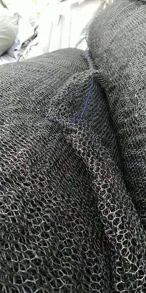 忻州三維植被網(wǎng)技術(shù) PE膜應(yīng)用與根系固定機(jī)制解析