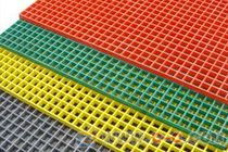 生產與銷售25/38玻璃鋼格柵、建筑護欄圍欄及PE膜